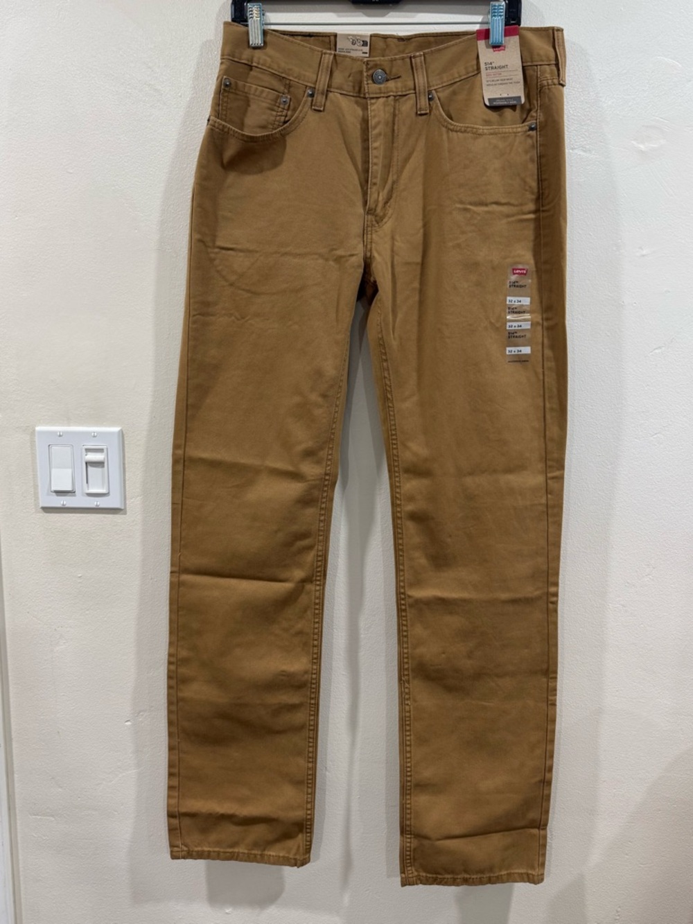 Levi’s 514 Straight Jeans
